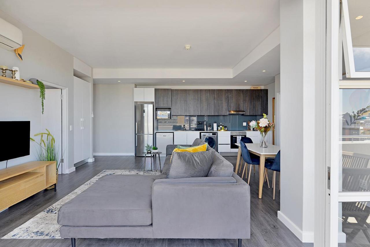 Lyra - Chic Urban Living In The Heart Of * Cape Town