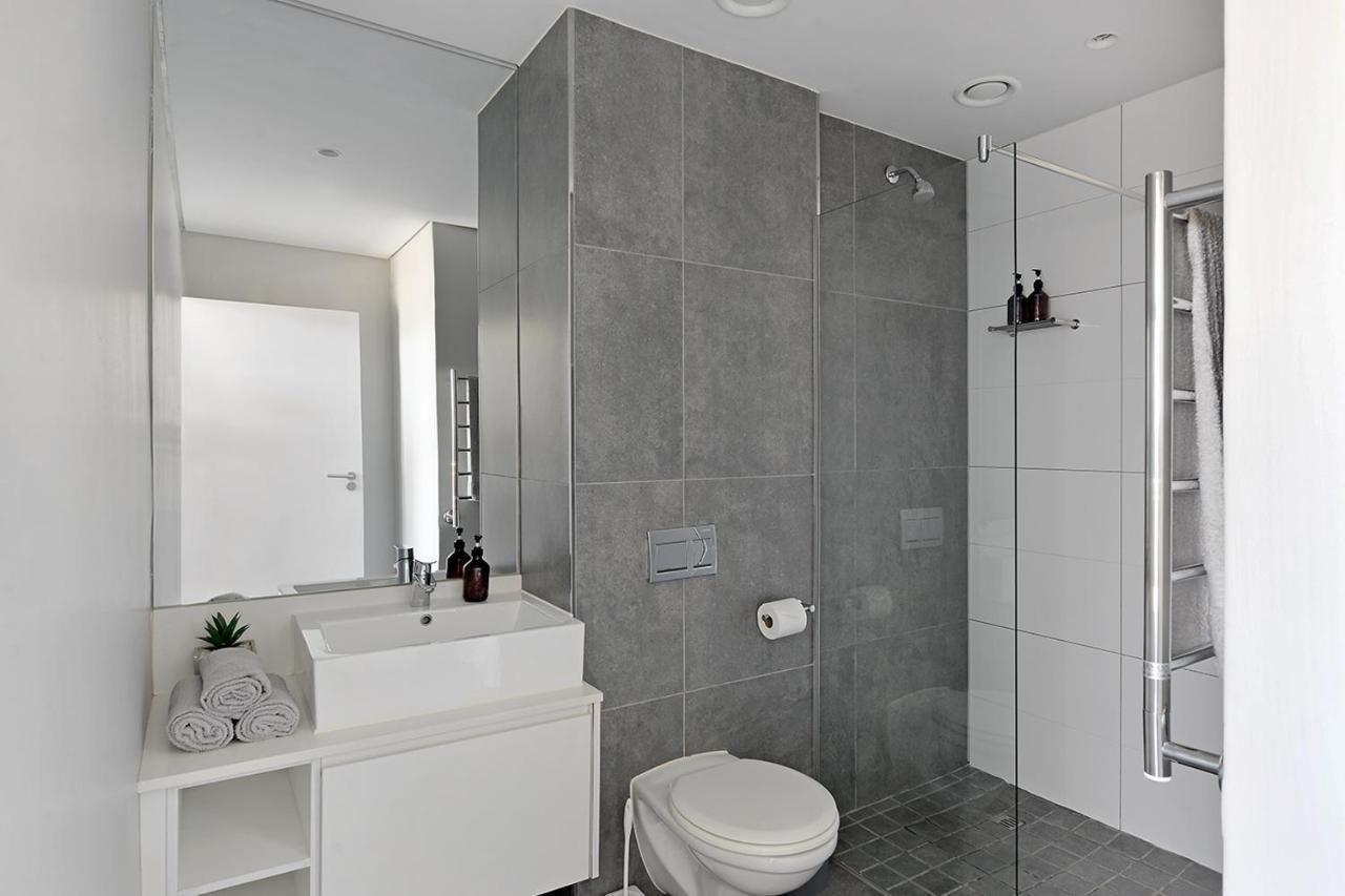 Apartment Lyra - Chic Urban Living In The Heart Of Cape Town