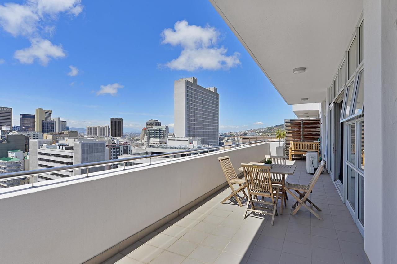 Lyra - Chic Urban Living In The Heart Of Cape Town